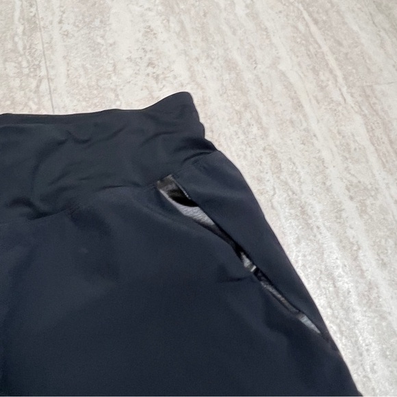 Under Armour ramble shorts black size small - Picture 7 of 14